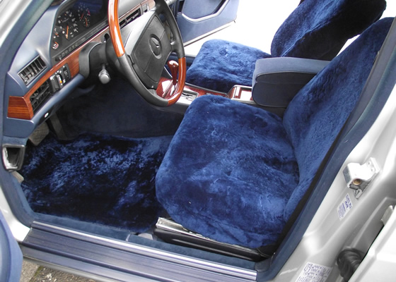 Mercedes Lammfell Sitzbezüge blau