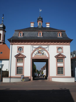 Heusenstamm Torbogen